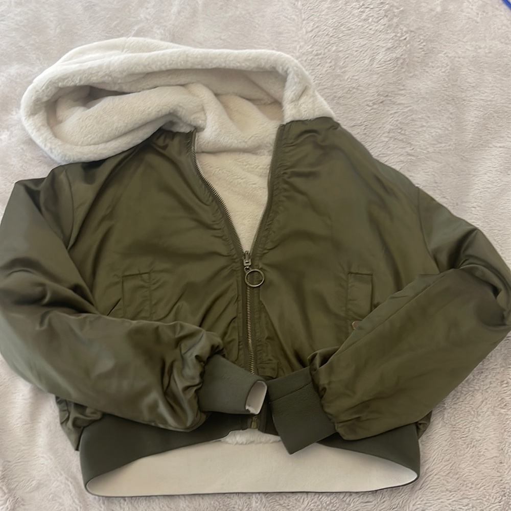 2 in 1 cropped jacket green and soft cream color